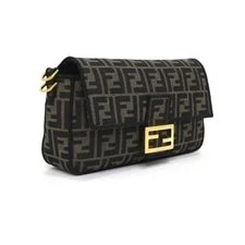 Fendi Medium Baguette Top Handle aa63469 155790487 4