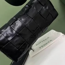 Bottega Veneta Intreccio Weave Box Crossbody 2
