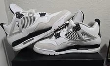 Jordan 4 Military 3