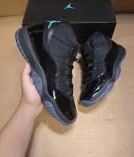 Jordan — Size 9.5 - Air Jordan 11 Retro 2025 — Sneaker — resale