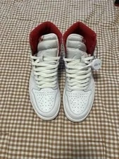 Air Jordan 1 Retro OG High 4