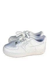 Nike — Nike Air Force 1 Low Top Lace-Up Athletic Solid — Sneaker — resale