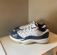Air Jordan — Air Jordan 11s Difused — Sneaker — resale