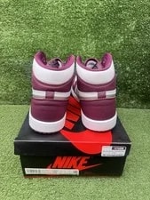 Size 10.5 - Jordan 1 Retro High OG 4