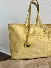 Bottega Veneta Illusion Butterfly Charm 2