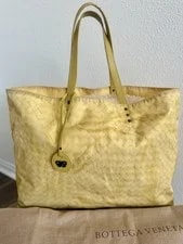 Bottega Veneta Illusion Butterfly Charm 3