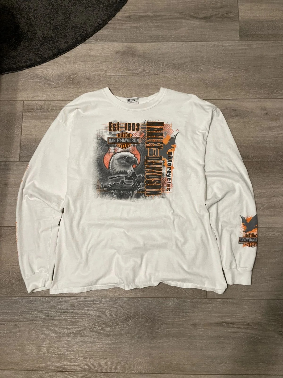Harley Davidson Long Sleeve T-Shirt — streetwear — deal
