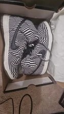Nike SB — Nike SB Dunk Concept Car High Tops 2014 and Good Condition — Sneaker — resale