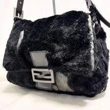 Fendi — Fendi Mamma Bucket Flaplock Fur Hardware Japan — Handbag — resale