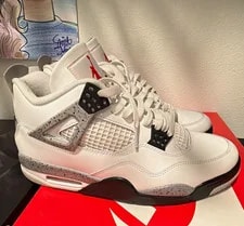 Jordan — Jordan Air 4 Retro OG 2025 — Sneaker — resale