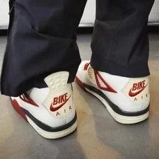 Nigel Sylvester X Air Jordan 4 Retro OG IQ8055 100 3
