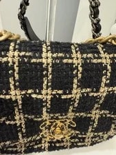 Chanel 19 Medium Flap Quilted Chain Auth 2