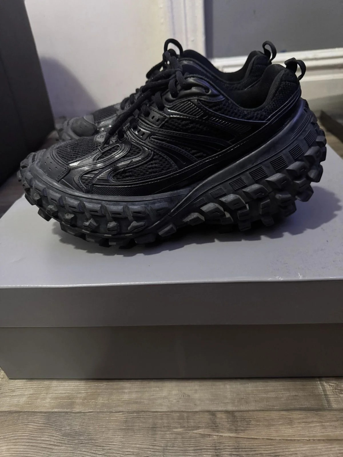 Balenciaga Defenders 2