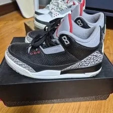 Air Jordan 3 OG - Size 255, Excellent Condition 2