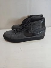 Nike SB — Nike SB Zoom Blazer Mid Skate Shoe ’s Size 7 Nice — Sneaker — resale