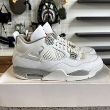 Size 13 - Jordan 4 Retro Mid 3