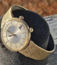 Jaeger-LeCoultre — Gold Jaeger-LeCoultre (JLC) Memovox Date , Likely Early 1960s. — Watch — resale
