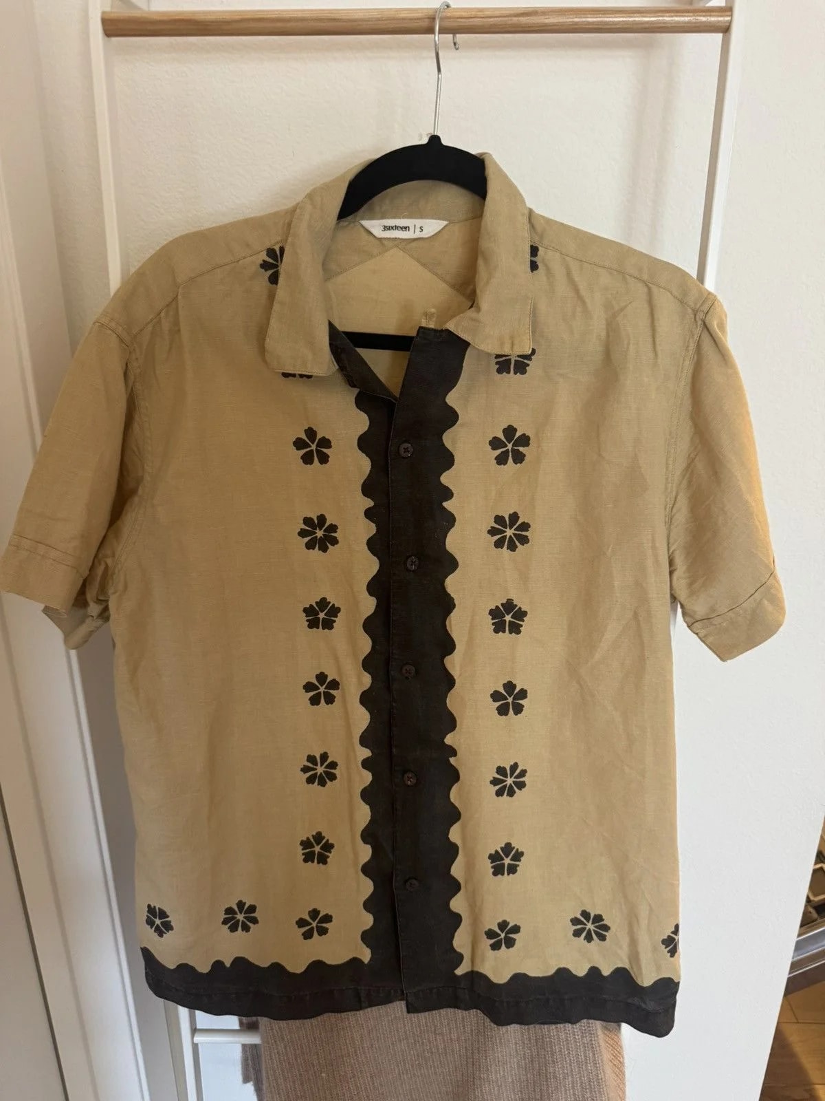 Vacation Shirt - Studio Floral — streetwear — resale