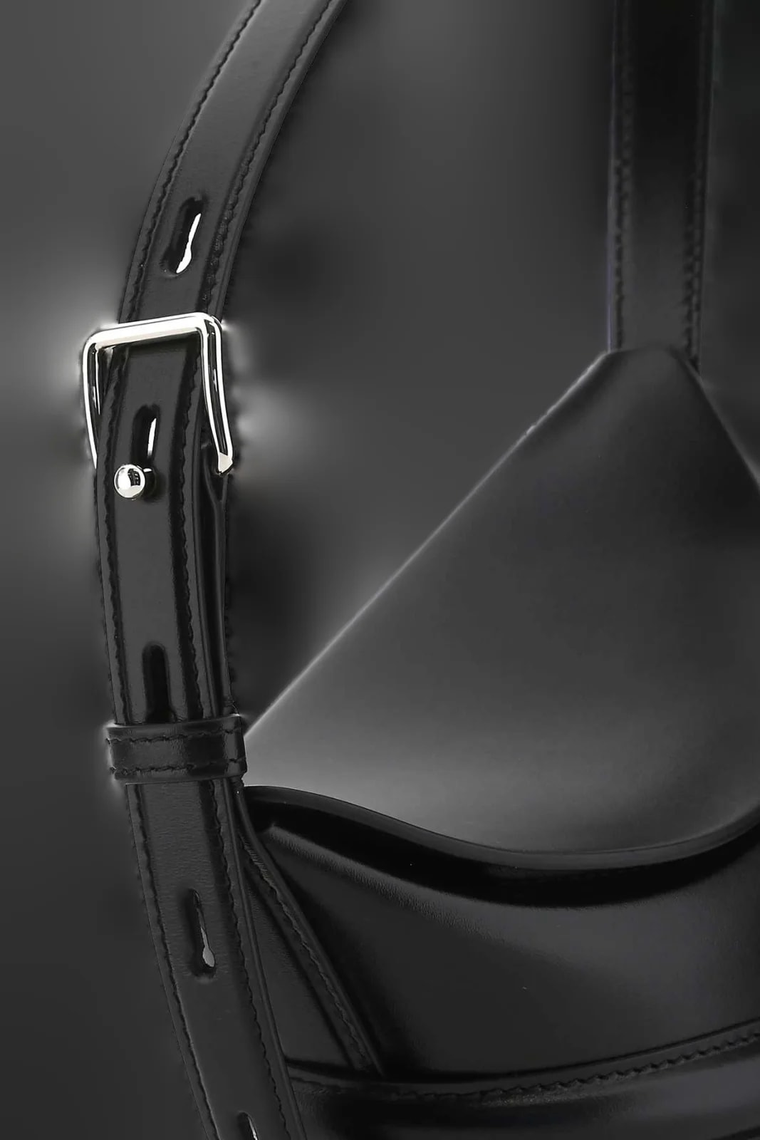 Alexander Mcqueen Rise Bucket — 4