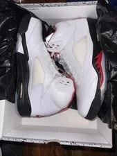 Air Jordan — Air Jordan 5 Size 10 Retro — Sneaker — resale