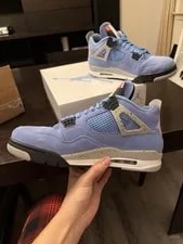 Jordan 4 UNC 4