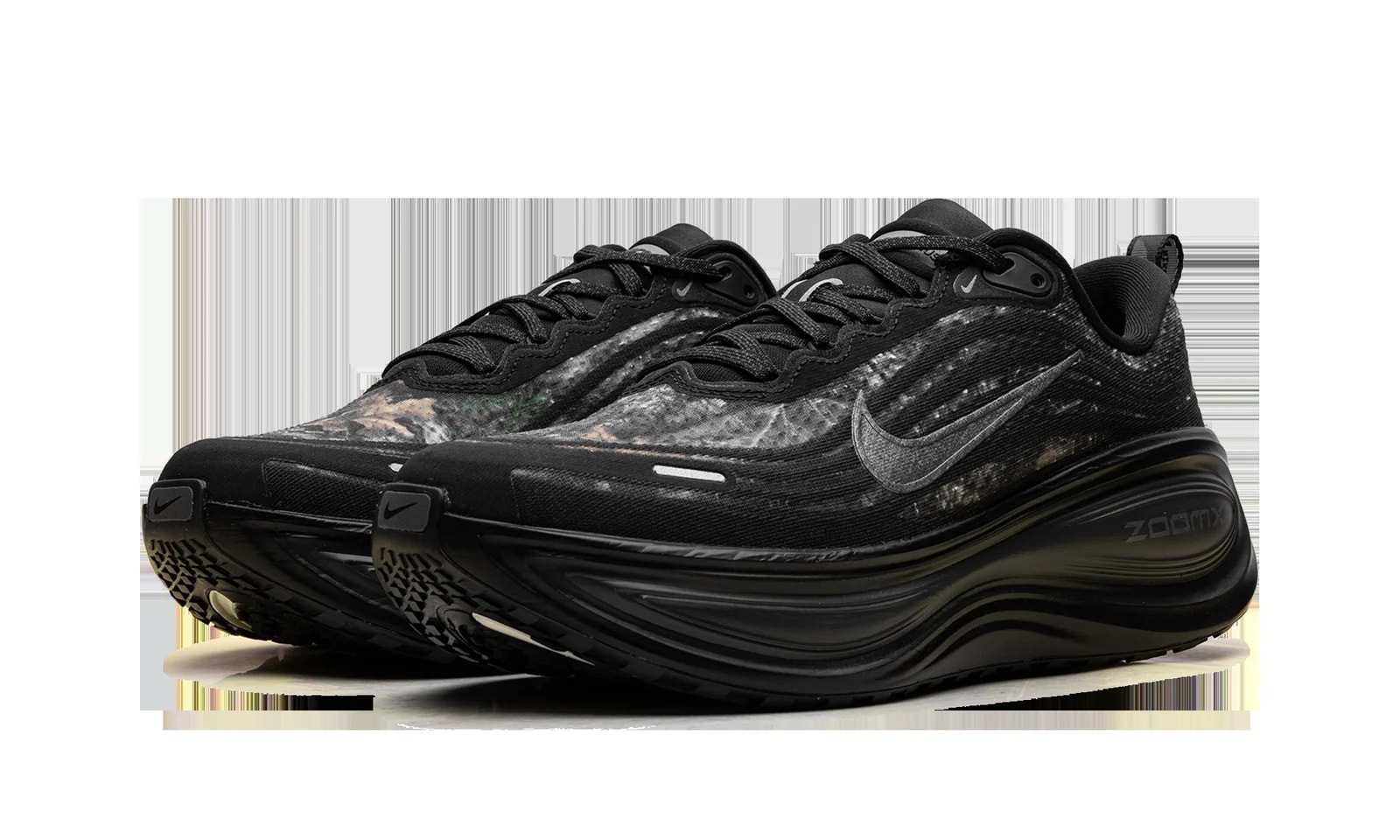 Vomero Plus " / Dark / Metallic Dark " IM3985 001 2