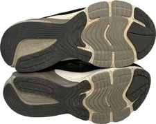 New Balance 990 V6 / GC990BK6 Size 5Y 2