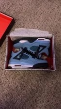 Air Jordan 4 Retro — Sneaker — resale