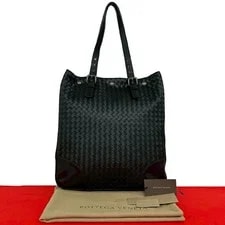 Bottega Veneta — Excellent Condition With Bottega Veneta — Handbag — resale