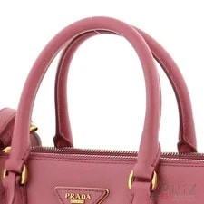 Prada Messenger A 3