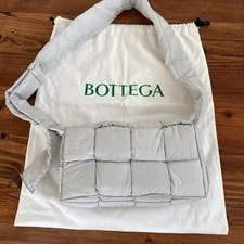 Bottega Veneta — Bottega Veneta Tech — Handbag — resale