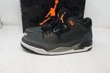 Jordan Retro 3 Fear-Preowned 2