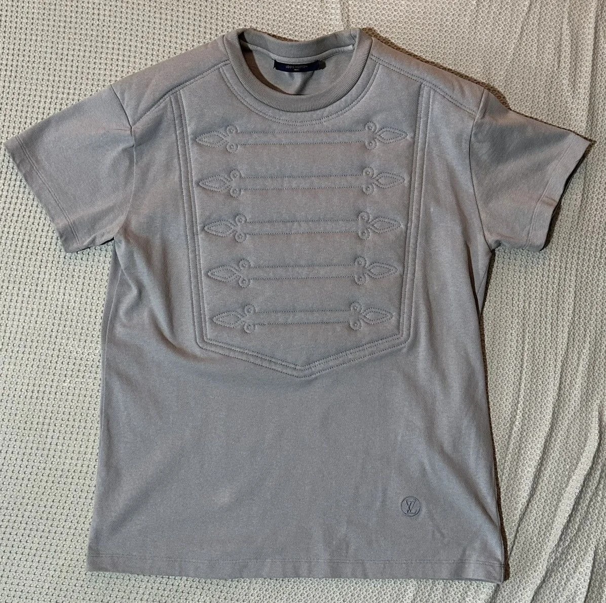 Louis Vuitton — Louis Vuitton Plastron T-Shirt — streetwear — resale
