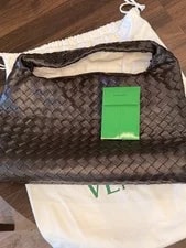 Bottega Veneta — Bottega Veneta Hop — Handbag — resale