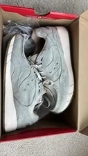 Size 10 - Saucony 6000 Moc 2