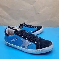 Golden Goose — Golden Goose 220 Italian Model Limited Edition Vhtf Shoes Pre-owne — Sneaker — resale