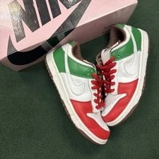 Nike SB — Nike SB Dunk Low “Cinco de Mayo” With Box — Sneaker — resale