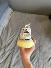 Size 5.5 - Yeezy 350 V2 4