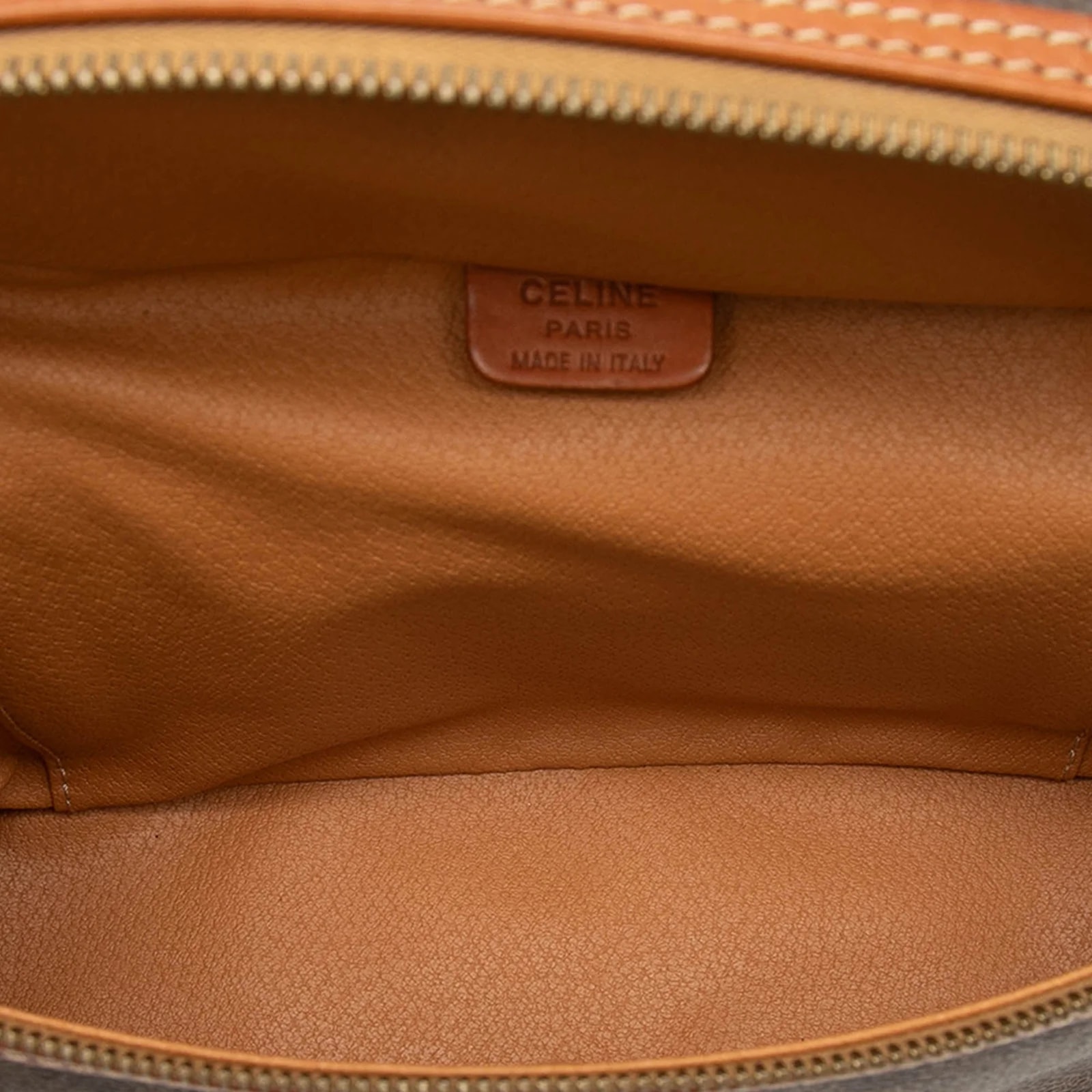 Macadam Vanity 4