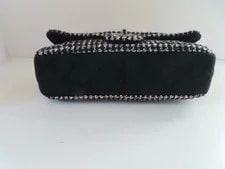 Chanel / & / Medium Flap 4