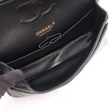 Chanel Matelasse Eptian Charm W Flap r0_0712 3