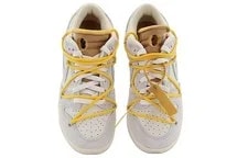 [DJ0950-109] -- Nike Dunk Low Lot 39 of 50 3