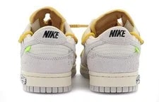[DJ0950-109] -- Nike Dunk Low Lot 39 of 50 4
