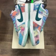 Nike SB Dunk Low Futura Laboratories Bleached 2