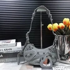 Balenciaga — Balenciaga City T10295344 — Handbag — resale