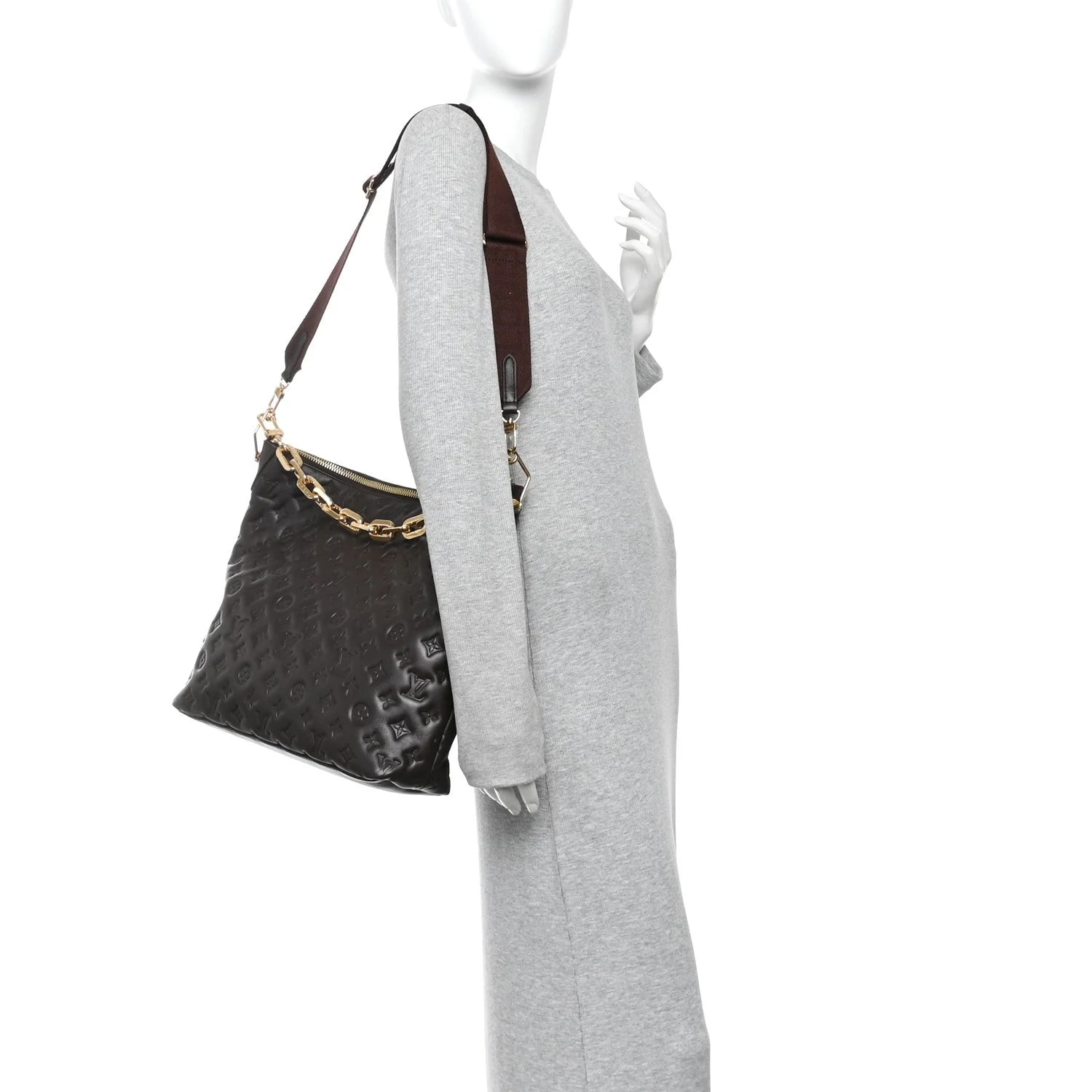 Embossed Coussin Hobo 2