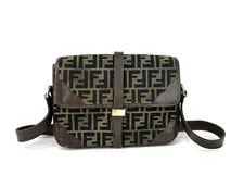 Auth Fendi Flap Accessories Italy 3