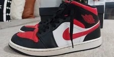 AIR Jordan 1 MID96149 / - 554724 079 Size 9.5 Jordans 2