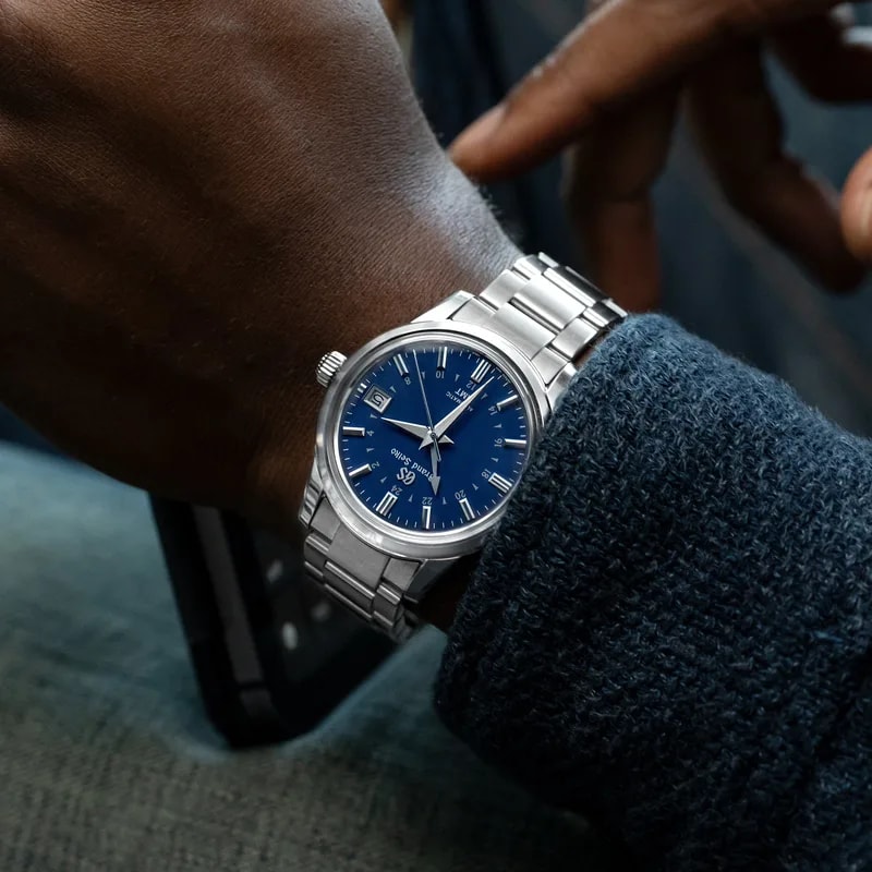 Automatic GMT SBGM239 Limited Edition for Hodinkee 3