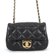 Chanel — Chanel Matelasse Flap — Handbag — resale